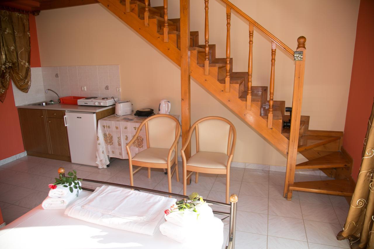 Almyros Studios & Apartments Kounopetra Esterno foto