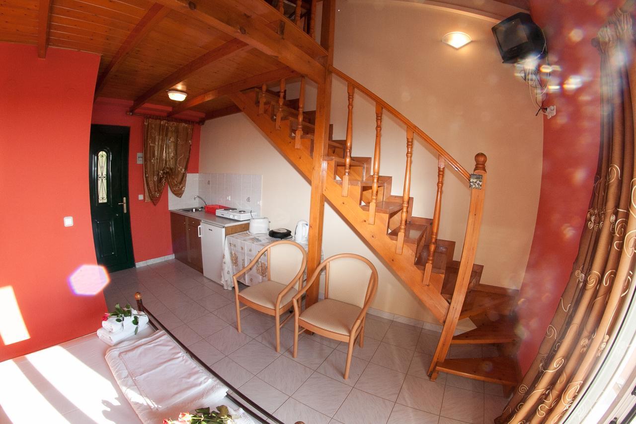 Almyros Studios & Apartments Kounopetra Esterno foto